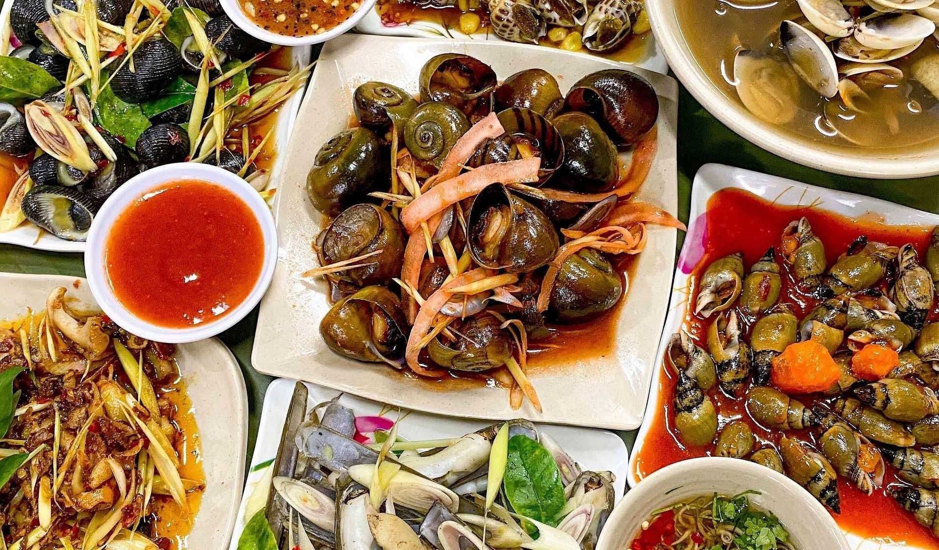Ốc (Vietnamese Snail Dishes)